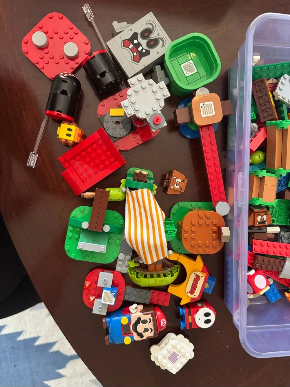 4 Mario Lego Sets, Group lot